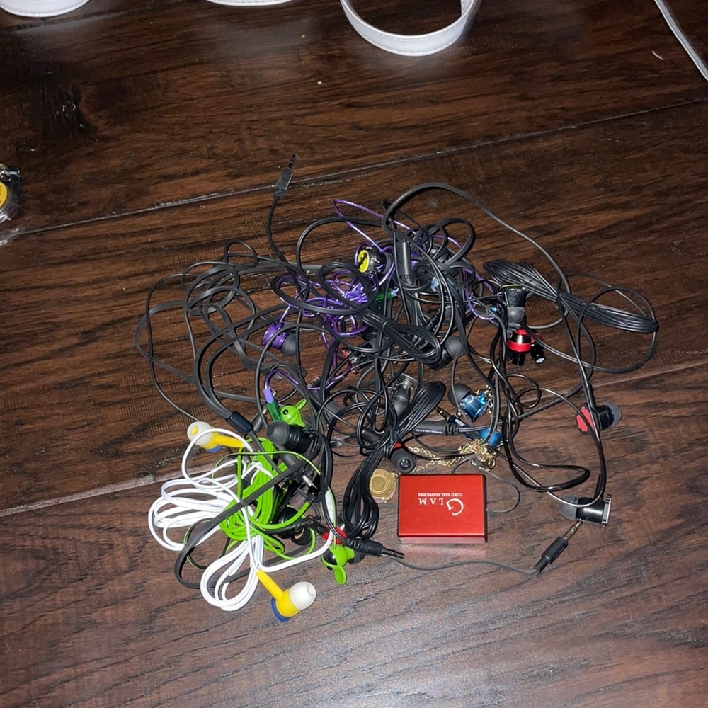 Tangled Headphones NEW 10+ pair